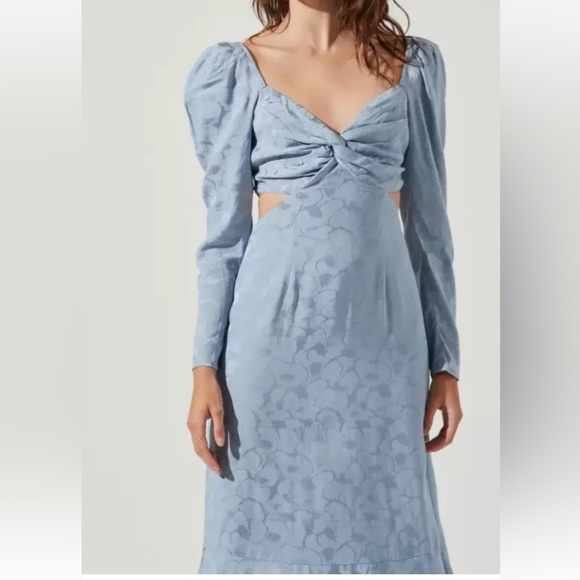 ASTR The Label Lainie Dress | Blue | Size M | Revolve | Midi dress - Picture 9 of 12